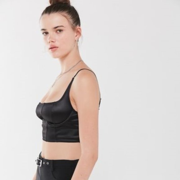 Out From Under Claudia Bustier - Picture 1 of 1